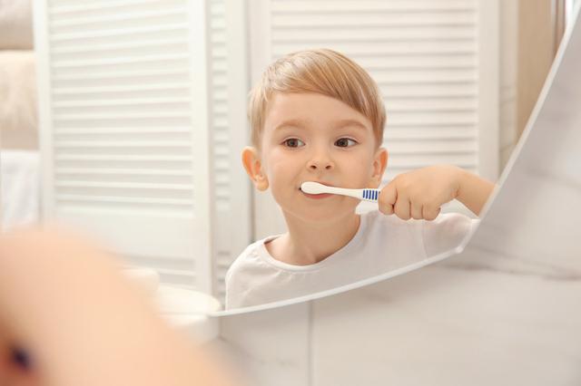 「你的育儿经」你刷牙了吗？世界口腔健康日 和孩子一同呵护口腔健康！