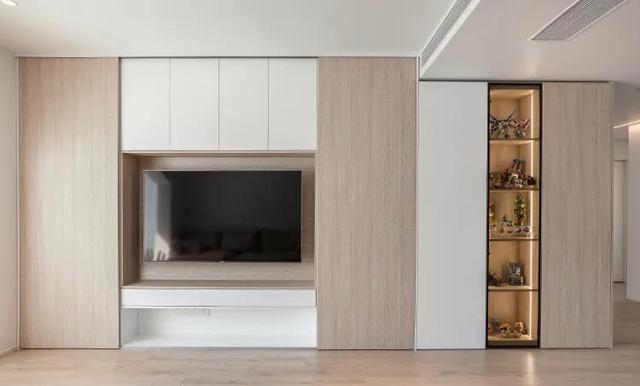 难怪“刷大白”又火了，学她家这样搭配，透着骨子里的高级感！