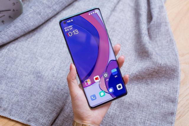 vivo新系统终于来了！国产手机UI开始比美，你会支持谁？