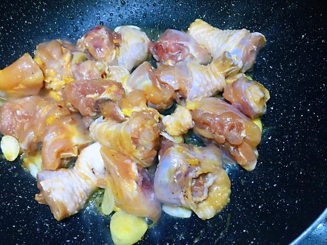 天一冷就馋这道菜，鲜香味美，全家人都爱吃，好吃到舔盘子