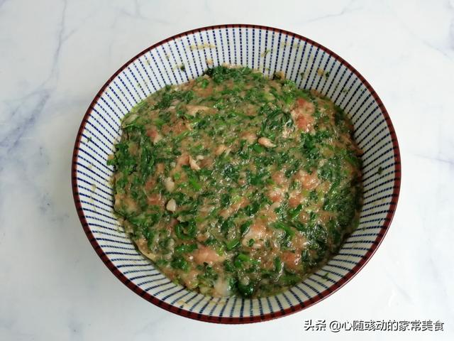 它是冬季第一鲜，正火热上市，鲜嫩美味营养高，蒸包子吃超级香