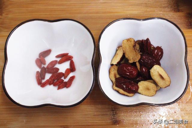 大雪过后，这菜要多吃，才2块钱一斤，简单一炖营养还美味