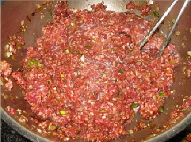 做羊肉馅饺子，牢记3个小技巧，饺子肉香十足，不怕膻味大