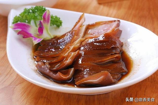 卤猪肉时，牢记"2不放"，卤肉鲜香红亮味道正，不腥不柴又入味