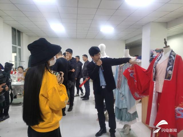 菏泽市曹县电商代表在世界互联网大会分论坛分享电商发展经验