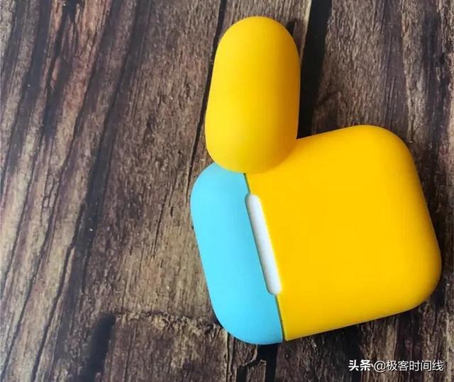 时尚清新彰显淑女气质，纯色AirPods2保护套推荐