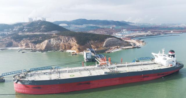 港口|山东省港口集团实现装卸生产元月开门红