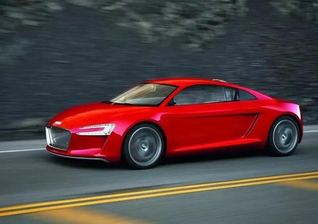 对比特斯拉Model X奥迪e-tron到底有多“稳”