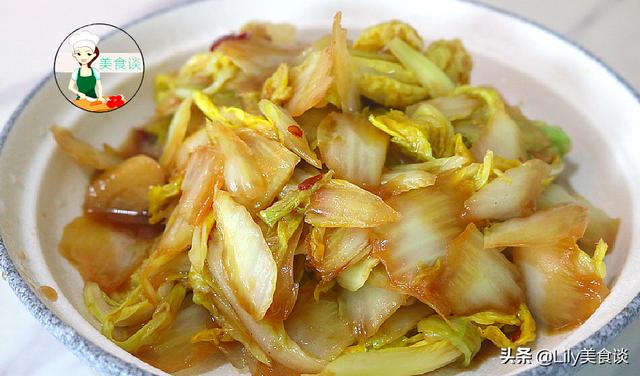 醋溜白菜怎么做才好吃？掌握好这2步骤，酸辣爽脆又开胃，真下饭