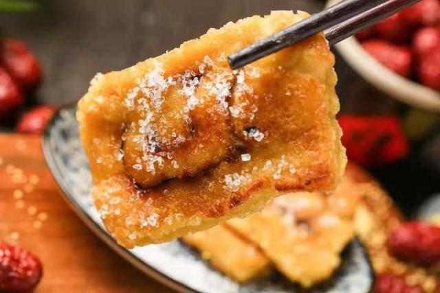 来自陕北的黄米年糕，吃出来的软糯儿，枣香浓郁！煎炸蒸皆可