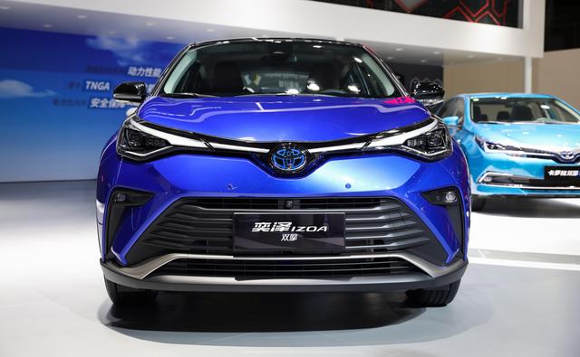 RAV4荣放双擎E+、奕泽IZOA双擎中国首发亮相