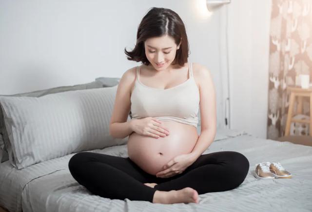 【超级宝妈】世上有种奇怪的生物叫“孕妈”，不仅变的“很馋”，口味还还很怪