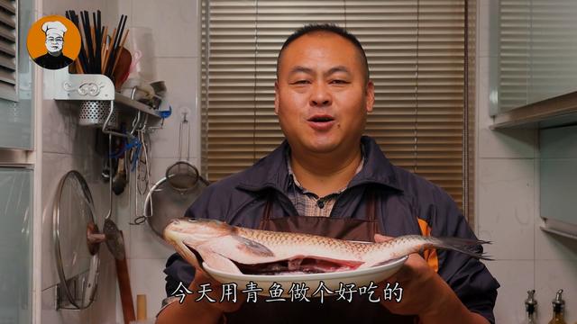 入冬后要多吃鱼，教你懒人做法，用料简单味道好，出锅连汤都不剩