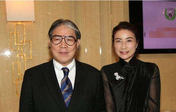 「超级宝妈」郭晶晶的“豪门教育”，霍震霆看孙子要提前预约：一点面子都不给