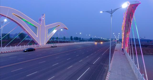 「世界那么大」盘点濮阳颜值最高的三座桥，每一座都美轮美奂