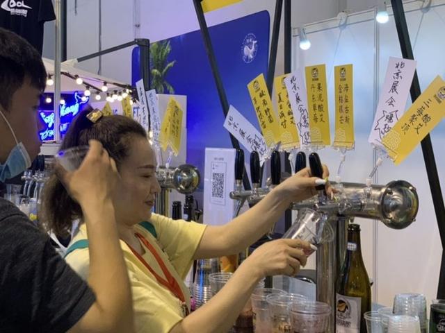 啤酒|本土品牌口味多元、个性十足 精酿啤酒市场规模呈增长趋势
