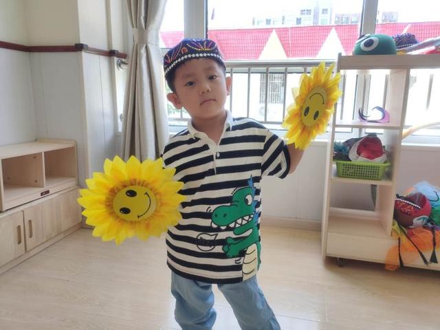 超级宝妈|园长陪娃吃饭，历城区钢城幼儿园一日活动精彩开启