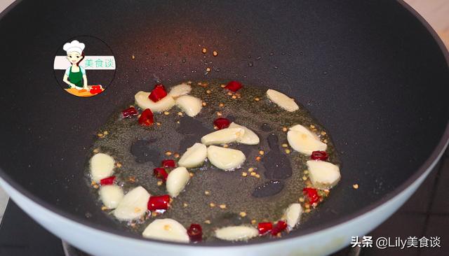 醋溜白菜怎么做才好吃？掌握好这2步骤，酸辣爽脆又开胃，真下饭