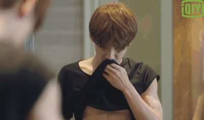 fun娱乐|腰围59cm，比沈腾头围还要小！白敬亭和王嘉尔互量腰围火了