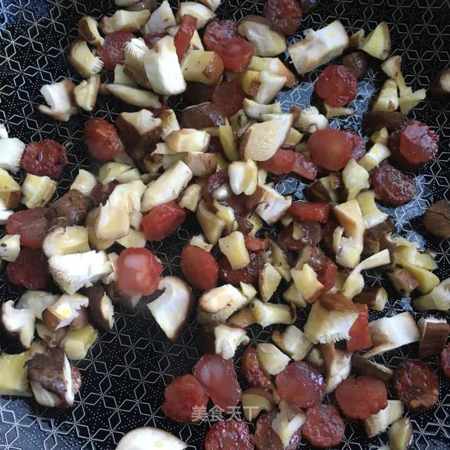 变着花样吃腊肠！醇厚浓郁，越嚼越香！还是小时候熟悉的味道