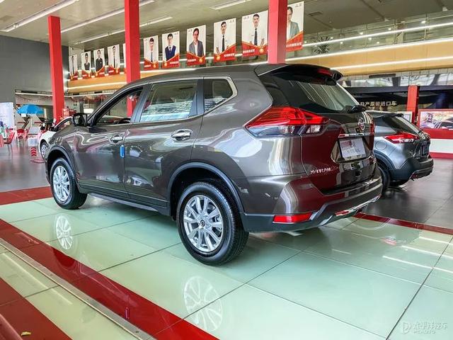 年底买车更便宜？为了这7款爆款SUV，我亲自跑了9家店