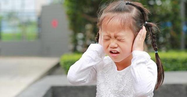 亲亲一家人|三流父母才和孩子讲道理？一流父母用这招，完美解决了养育难题