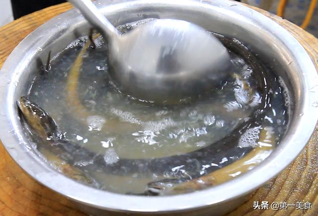 据说这是男人们最爱吃的菜？焦香入味，给你浑身酥麻的感觉