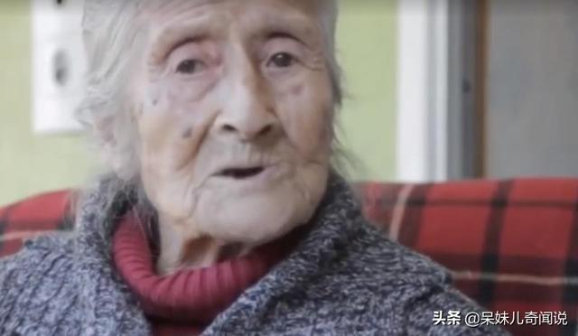 超级宝妈：世界最霸道的“婴儿”，在腹中待了61年，被发现时妈妈已91岁