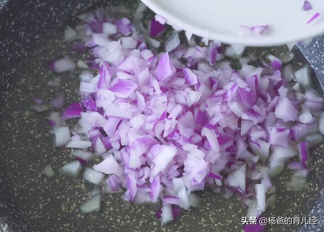 简单好吃的香菇卤肉饭，鲜甜营养，肥而不腻，适合孩子的主食美味