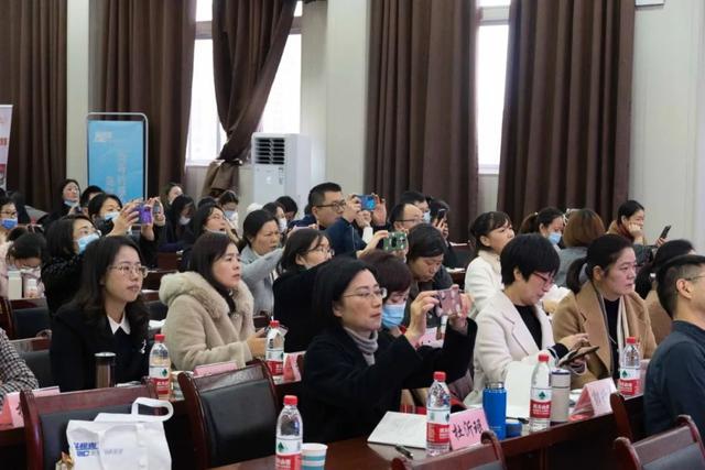 “基层医院生殖内分泌与不孕和产科适宜技术”培训学术交流会在蓬安县妇幼保健院举办