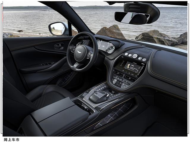 阿斯顿马丁DBX波摩版！全球限量18台 搭4.0T V8发动机 配专属车漆