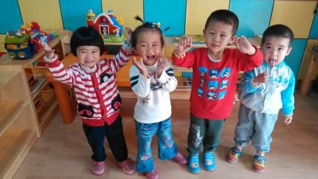 『超级宝妈』首个幼儿园下周一开学，要求孩子全天戴口罩，你同意吗？