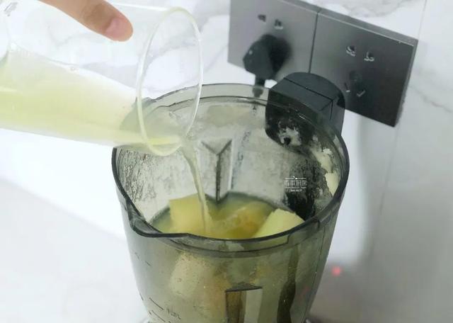 女生必备的暖宫神器，自己在家煮一煮，熬一熬，这样就能做出来