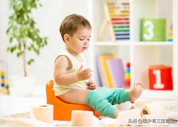 『超级宝妈』宝宝添加辅食后便秘，需要注意什么？