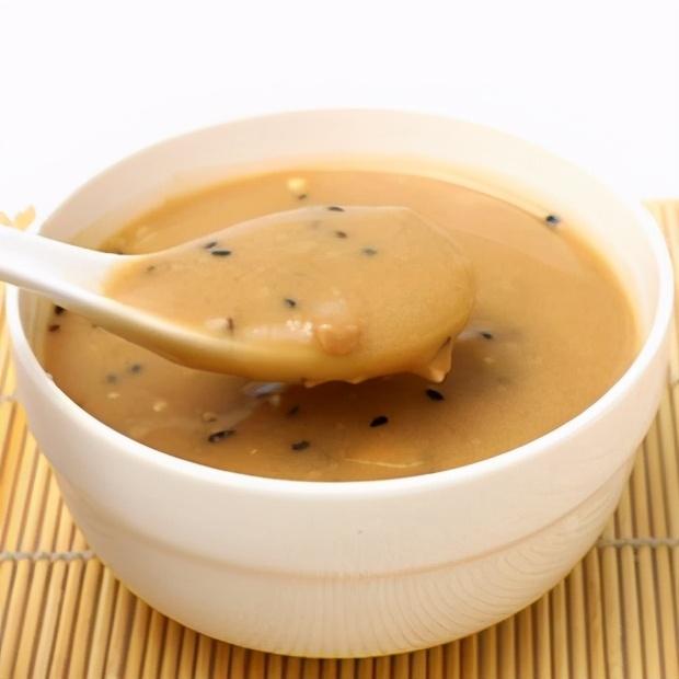 童年记忆，用面粉冲水喝，干香浓稠还“管饱，”以后不用做早餐了