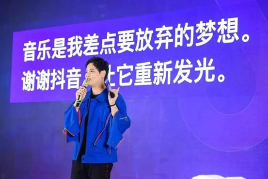 [新华网客户端]主播们的故事