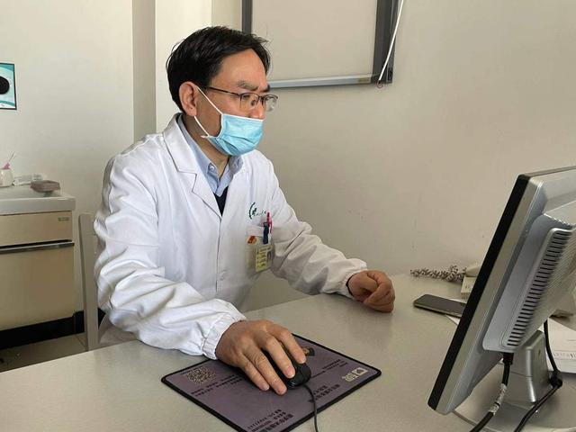 大爷|日均1斤酒2包烟6旬老汉患“双癌”，医生只能帮他改造了整个消化道