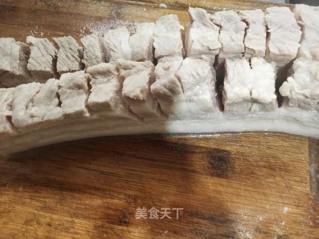 脆皮五花肉：外酥里嫩，肥而不腻，太香了