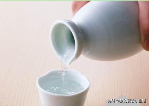 想知道买来的白酒品质如何，教你3个小妙招，方法简单又实用