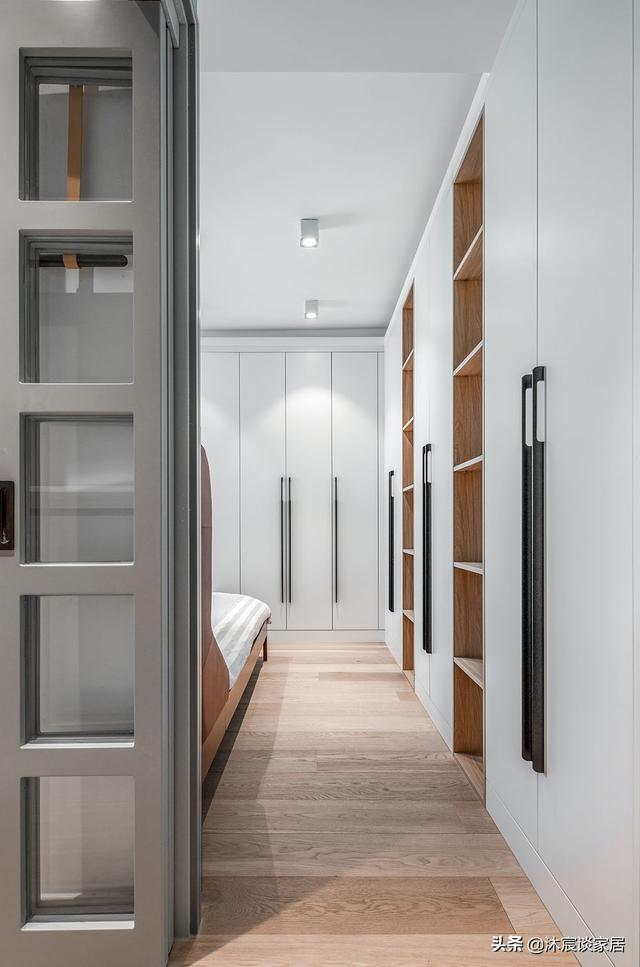 干净清爽，这样的家看着才舒服，像她家这样装，美观实用两不误