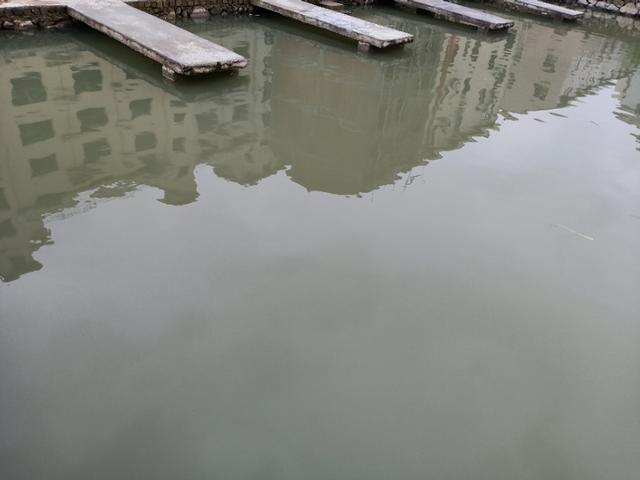 「你的育儿经」夏季天气炎热，小孩爱嬉水，预防小孩溺水是关键，家长们值得借鉴
