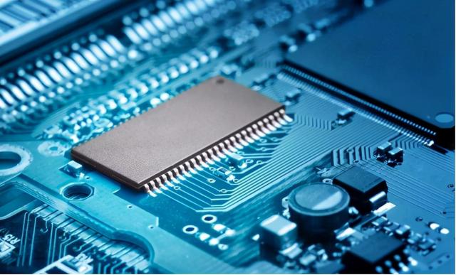 美国媒体：中国芯片突破瓶颈将会很缓慢，金钱买不来知识和技术