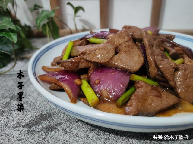 猪肝怎样炒更嫩？掌握1泡1焯1焖3个技巧，又嫩又香比肉好吃