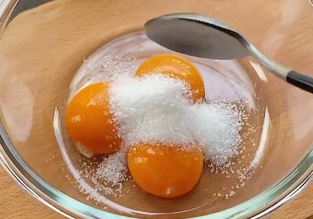 天冷，别总吃馒头饺子，早餐换成它，清爽柔软，好吃停不下来