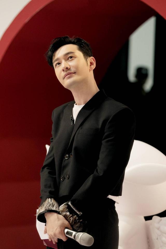 文汇网|《乘风破浪的姐姐》女星难伺候？不仅晓明“卑微”，员工也不敢叫她们起床