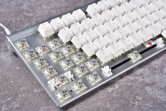 Cherry MX Board三款机械键盘开箱：主流本家信仰