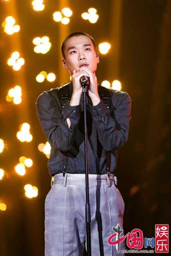 中国网▲《歌手·当打之年》突围赛打响，吉克隽逸胡夏首秀新作