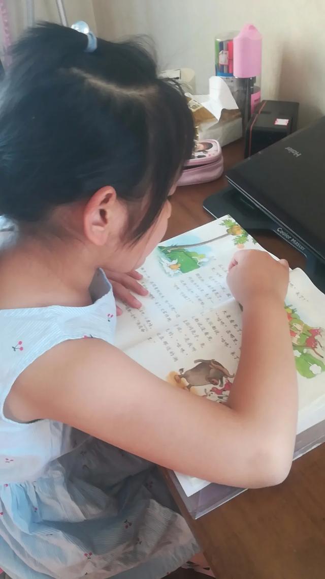 你的育儿经|「承德高新区阳光四季小学 班级特色活动」书香飘万家 阅读润童心
