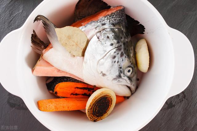 吃鱼时，鱼身上的这3个部位要去掉，不用料酒也没腥味