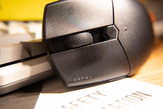 均衡的无线双模游戏鼠标，KATAR PRO WIRELESS